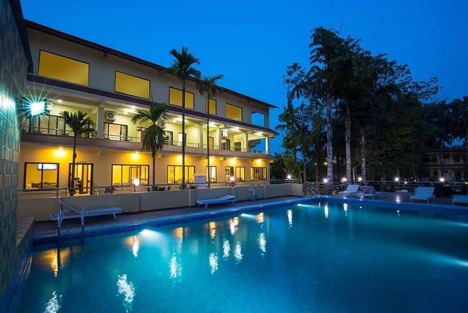 Hotel Rainforest โซราฮา ภายนอก รูปภาพ