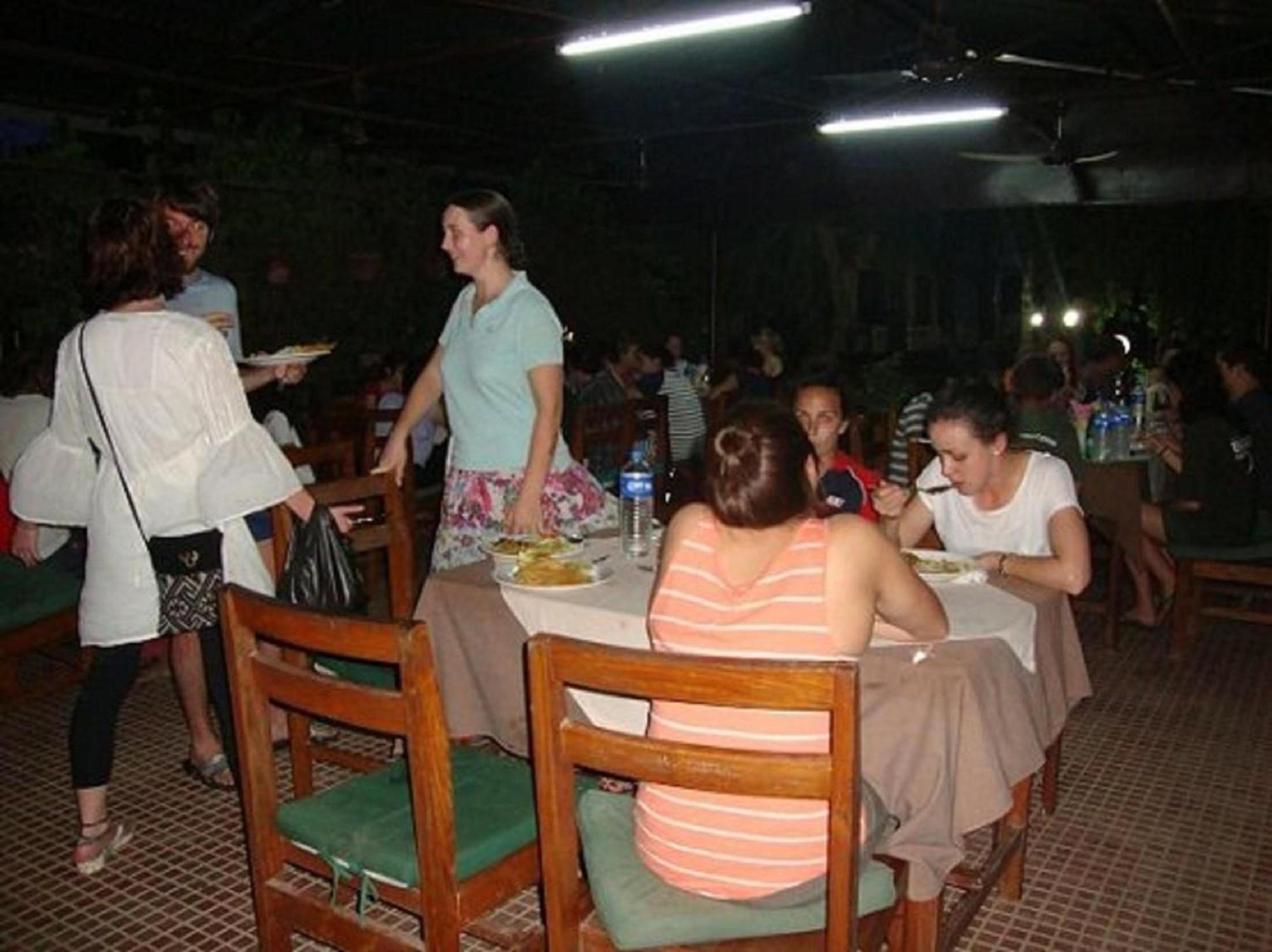 Hotel Rainforest โซราฮา ภายนอก รูปภาพ