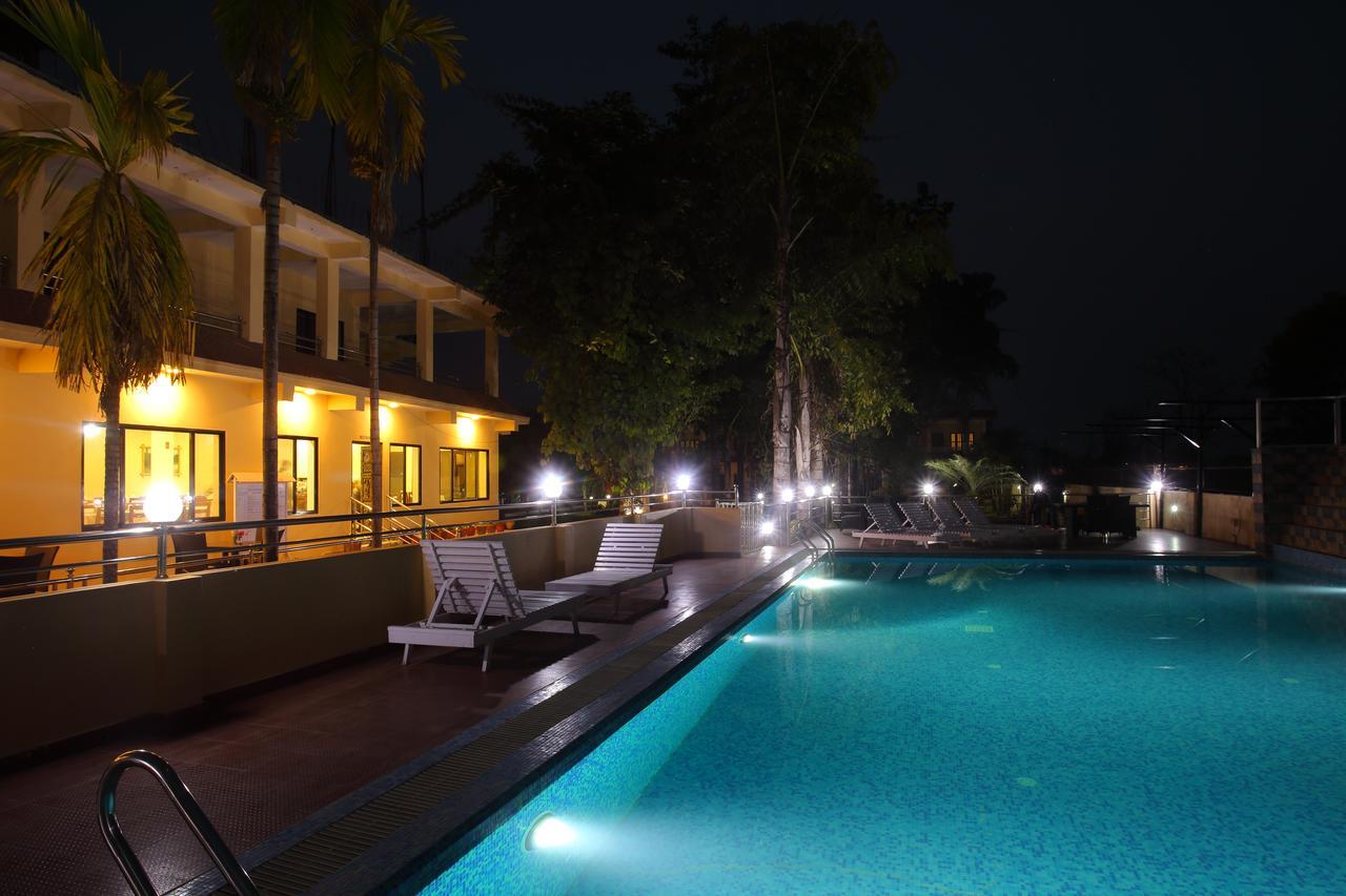 Hotel Rainforest โซราฮา ภายนอก รูปภาพ