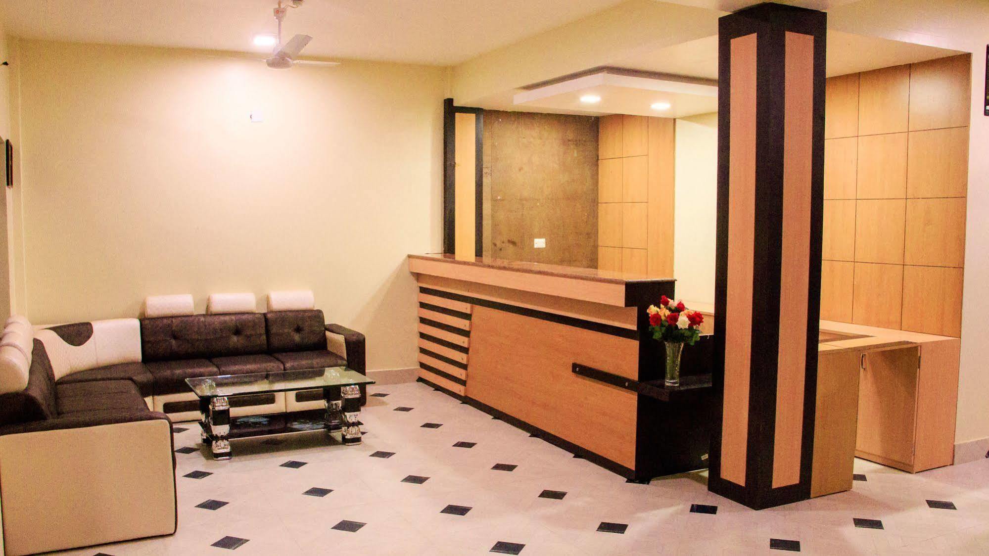 Hotel Rainforest โซราฮา ภายนอก รูปภาพ